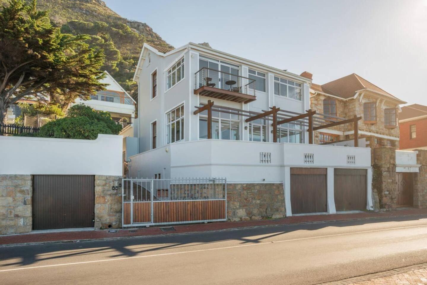 Oceanfront Penthouse By Open Home Muizenberg Exterior photo