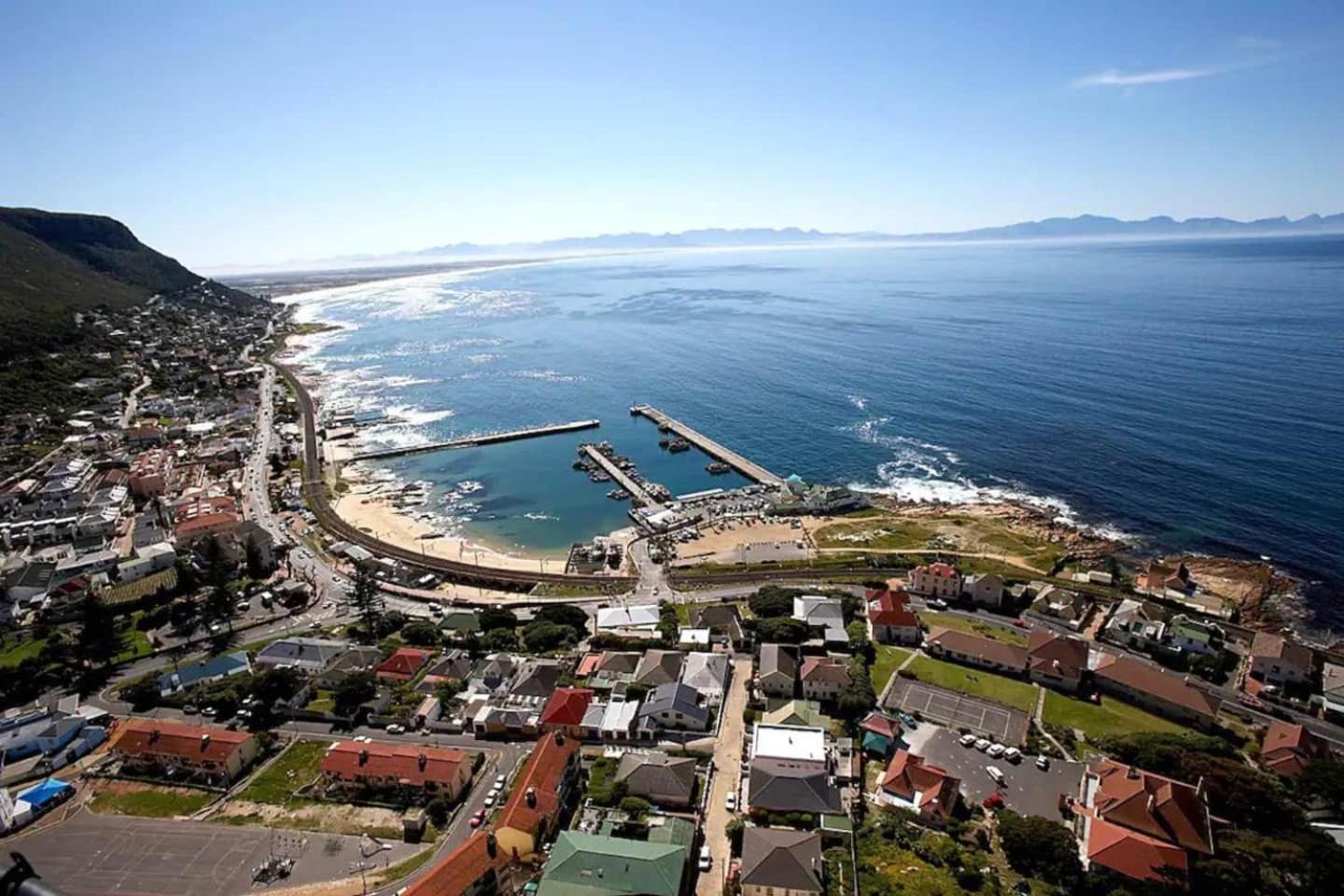 Oceanfront Penthouse By Open Home Muizenberg Exterior photo